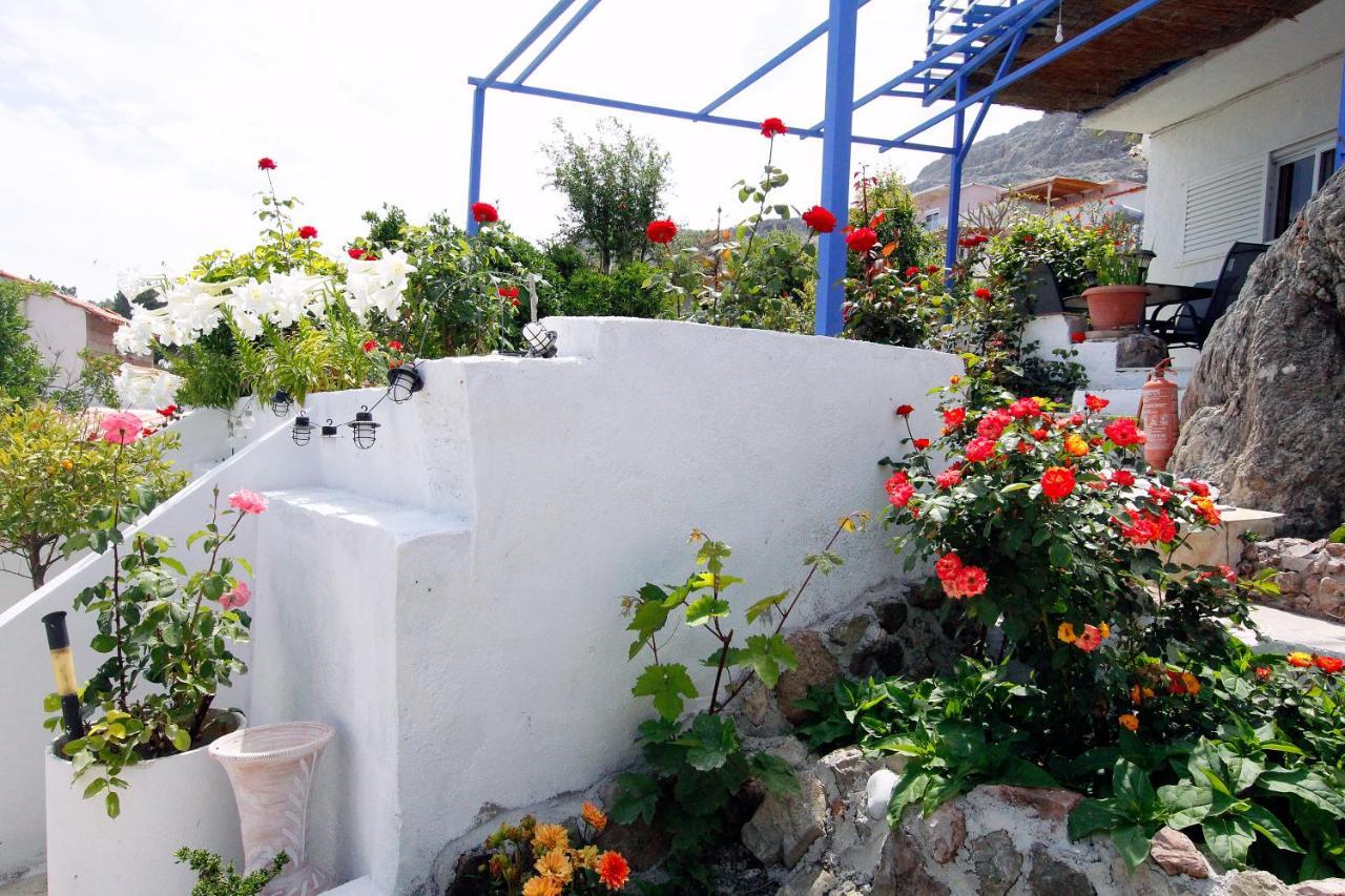 Paradis Studios Archangelos  Luaran gambar