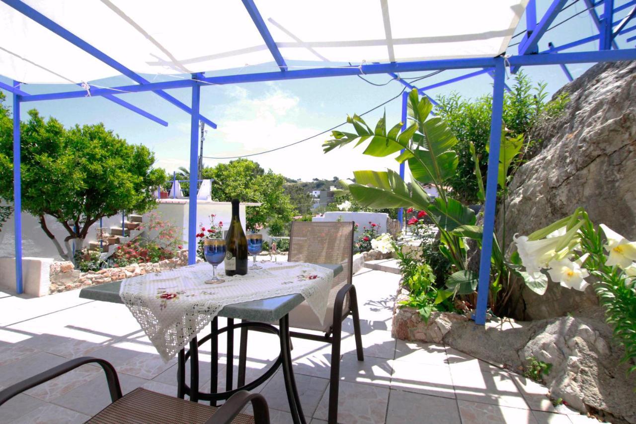 Paradis Studios Archangelos  Luaran gambar