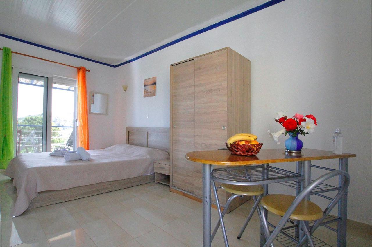 Paradis Studios Archangelos  Luaran gambar